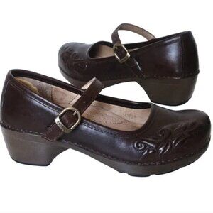 Dansko Brown Floral Embossed Leather Mary Jane Shoes Sz 7